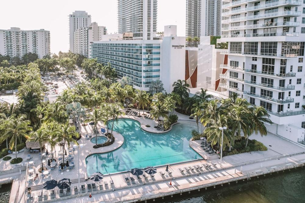 Doubletree Resort by Hilton Hollywood Beach photo 56