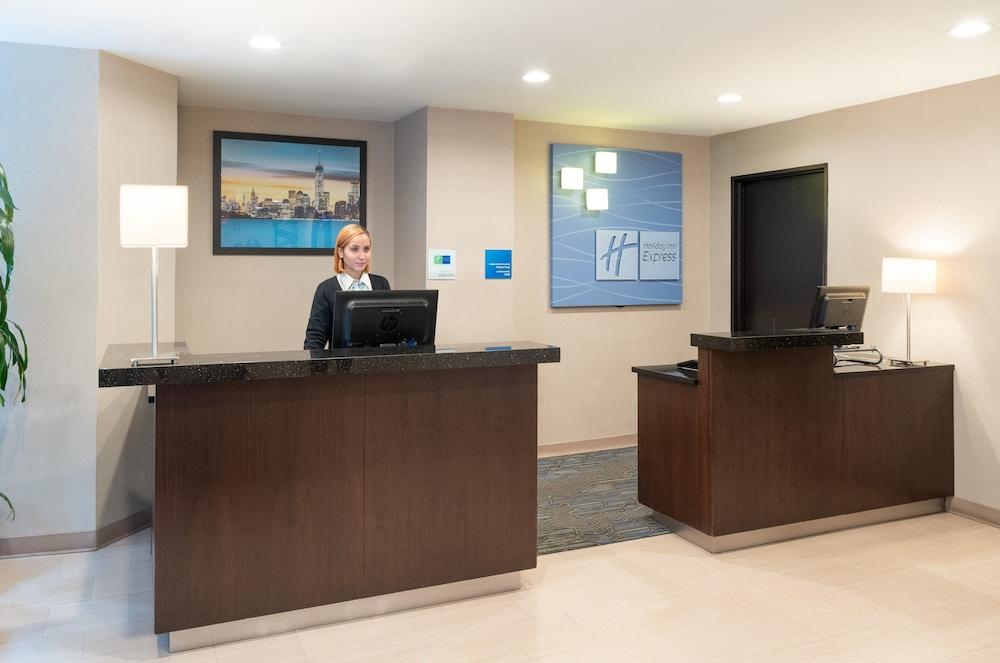 Holiday Inn Express New York City- Wall Street by IHG photo 3
