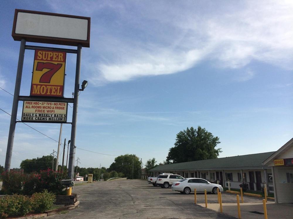 Super 7 Motel Sedalia photo 16