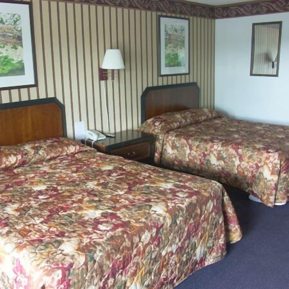 Deerwood Inn and Madison Campground photo 9