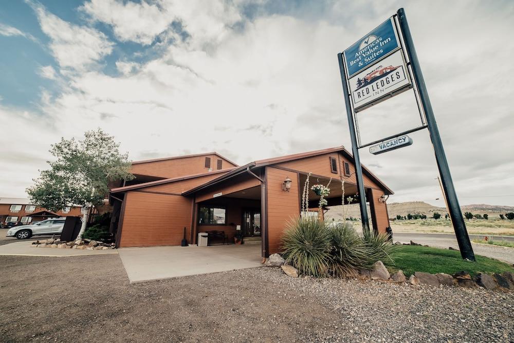 Red Ledges Inn photo 30