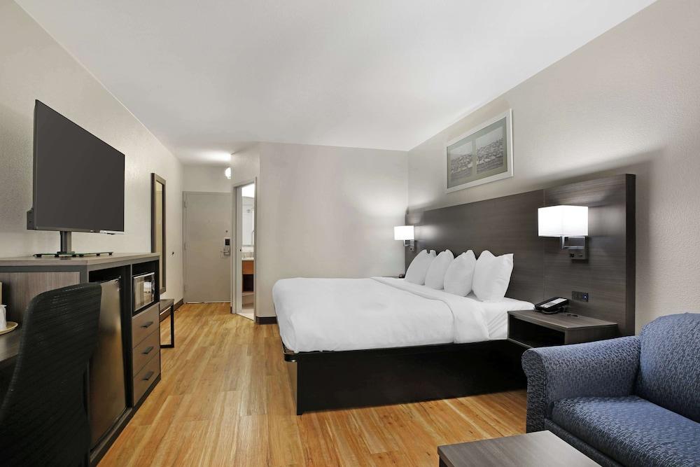 Best Western Mystic Hotel photo 28