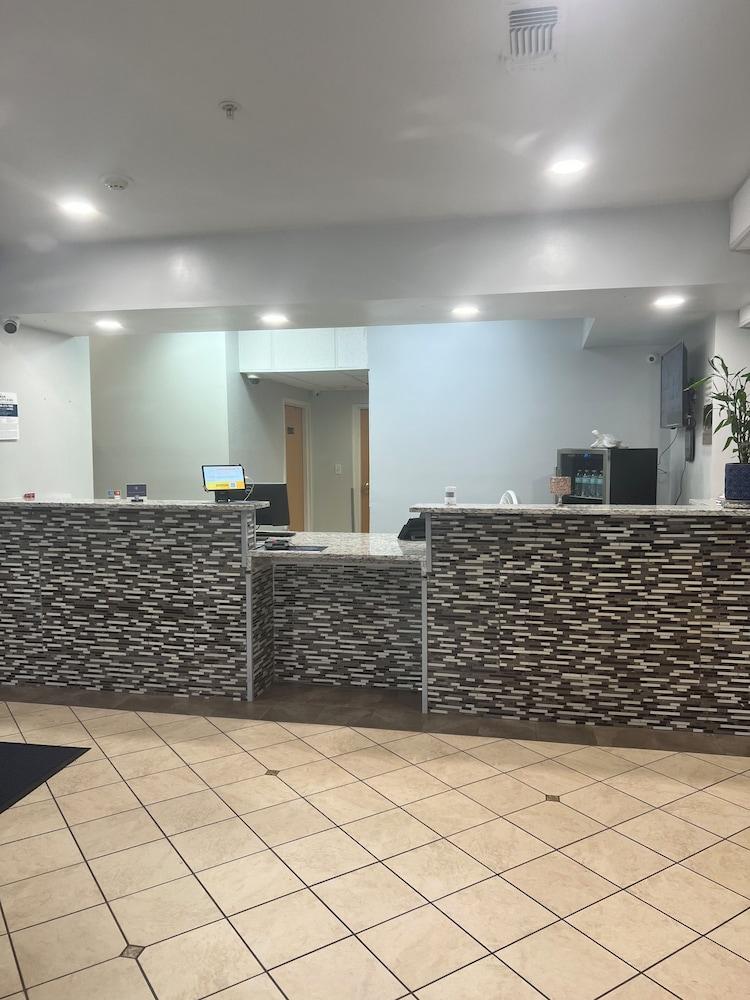 Quality Inn & Suites Biloxi - Ocean Springs photo 5