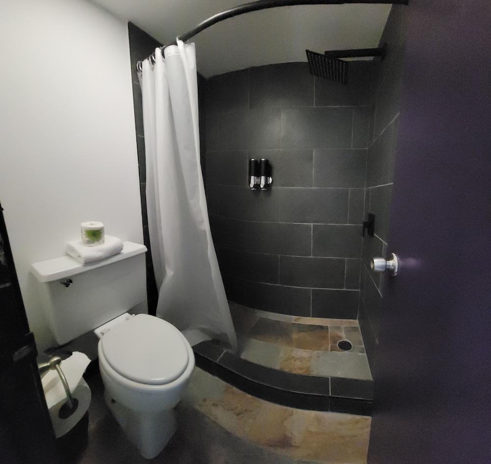 Newburgh Inn photo 10