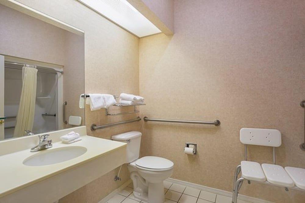 FairBridge Inn Express Whitley City photo 7