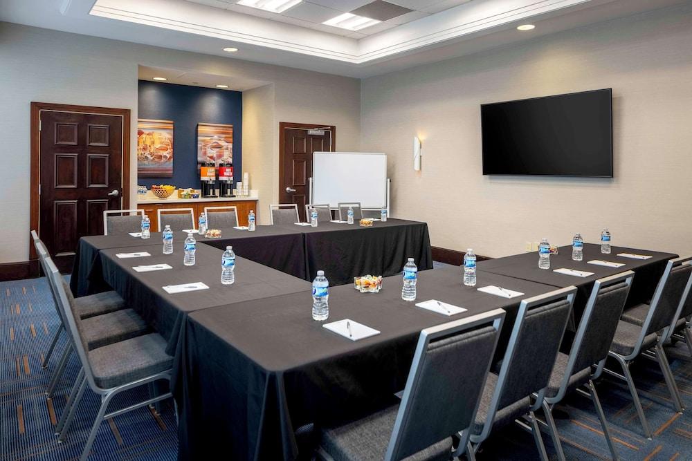 Hampton Inn Washington-Downtown-Convention Center photo 51