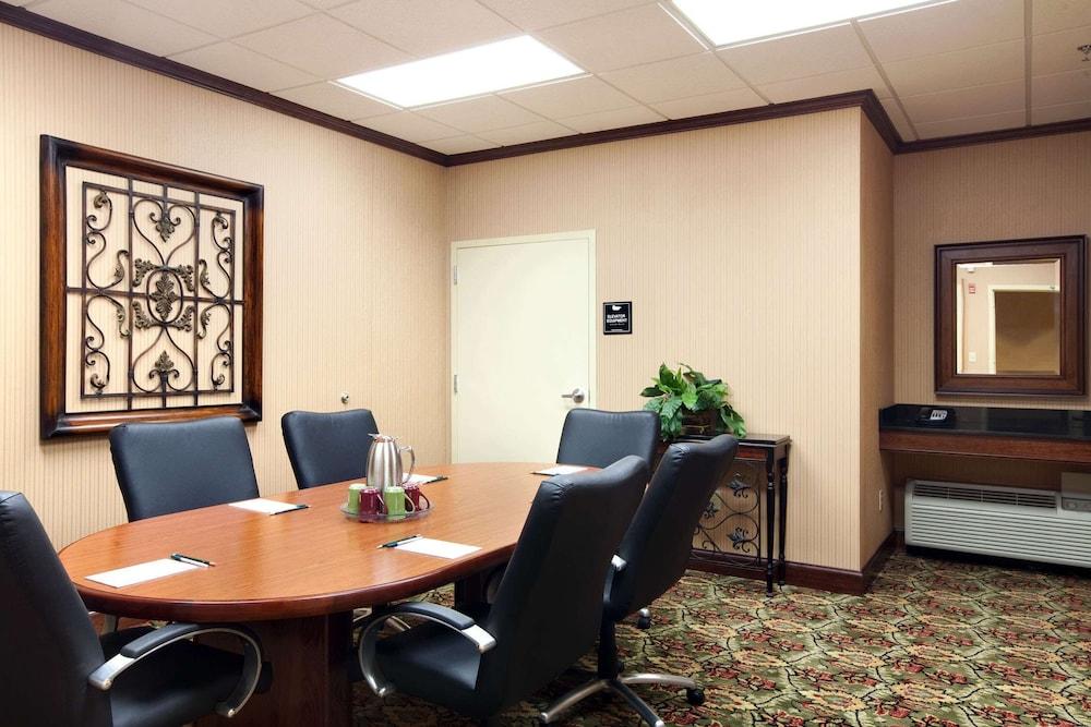 Homewood Suites by Hilton DecaturForsyth photo 41