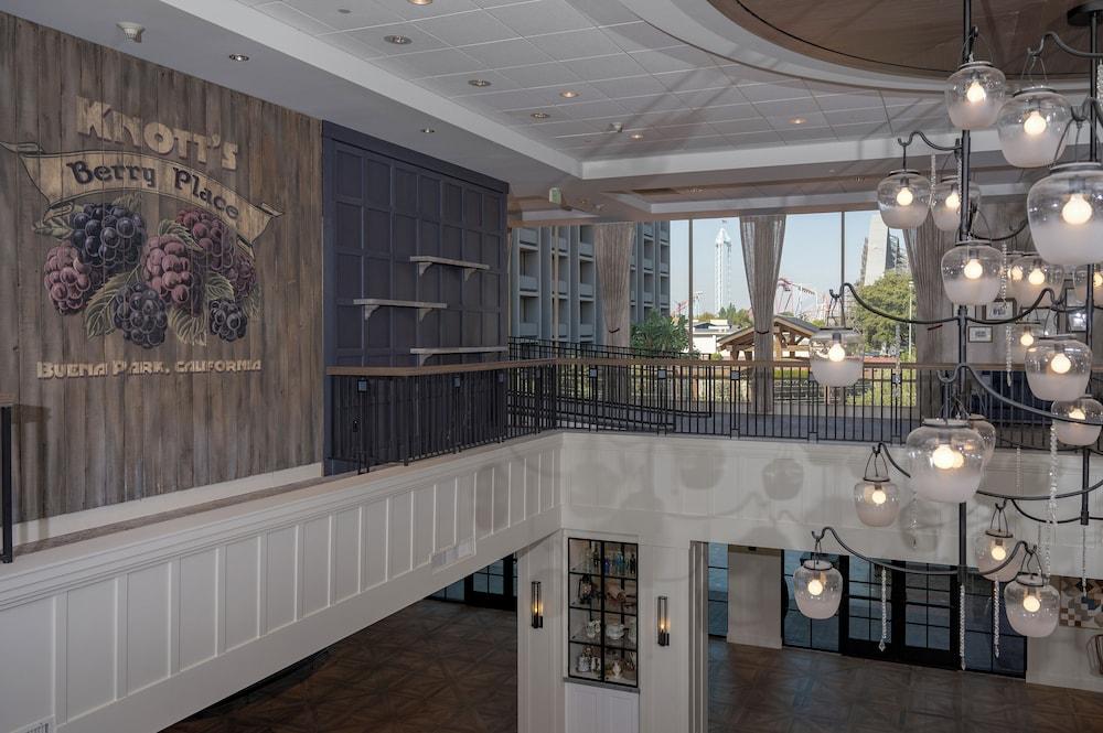 Knott's Hotel photo 4