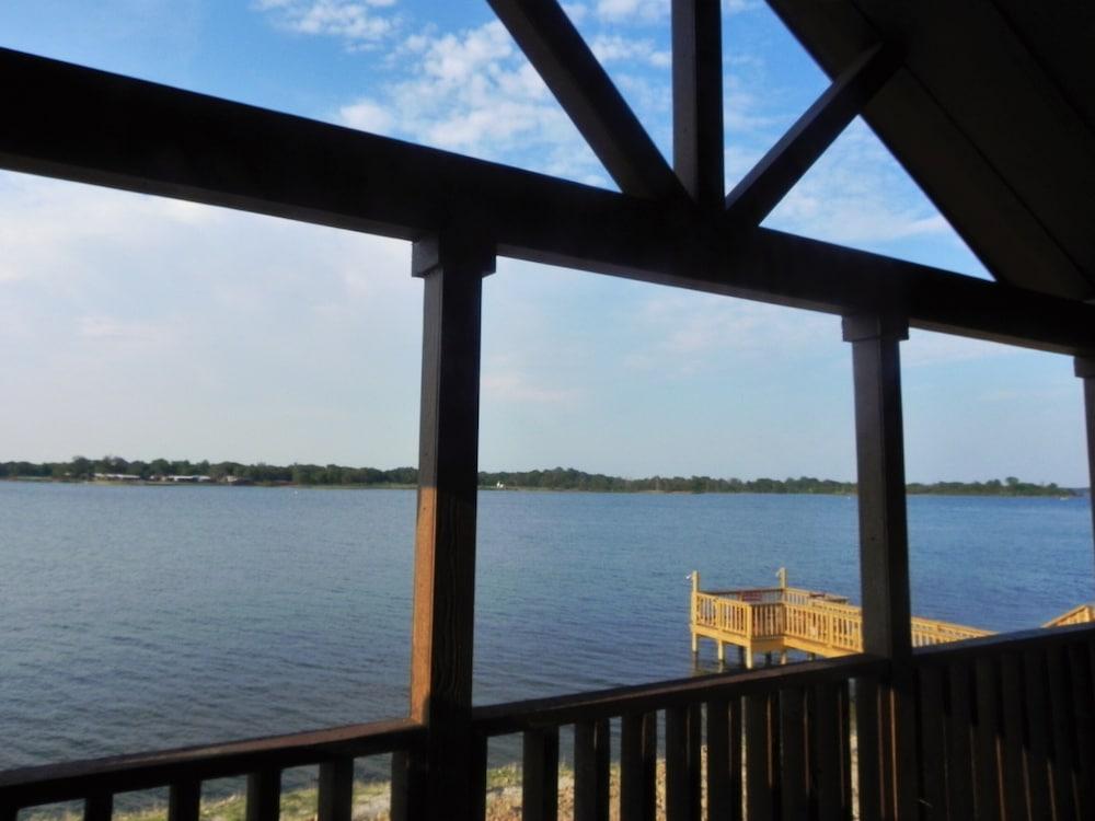 Pope's Landing Marina photo 17