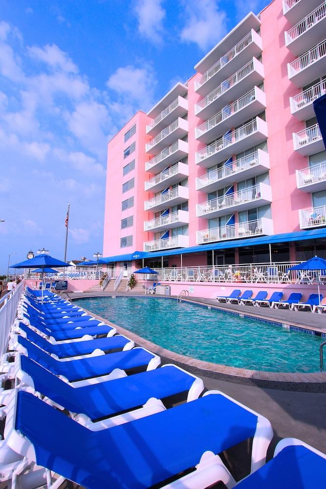 Port-O-Call Hotel photo 3