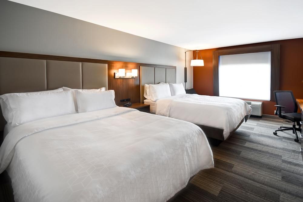 Holiday Inn Express & Suites Schererville by IHG photo 2