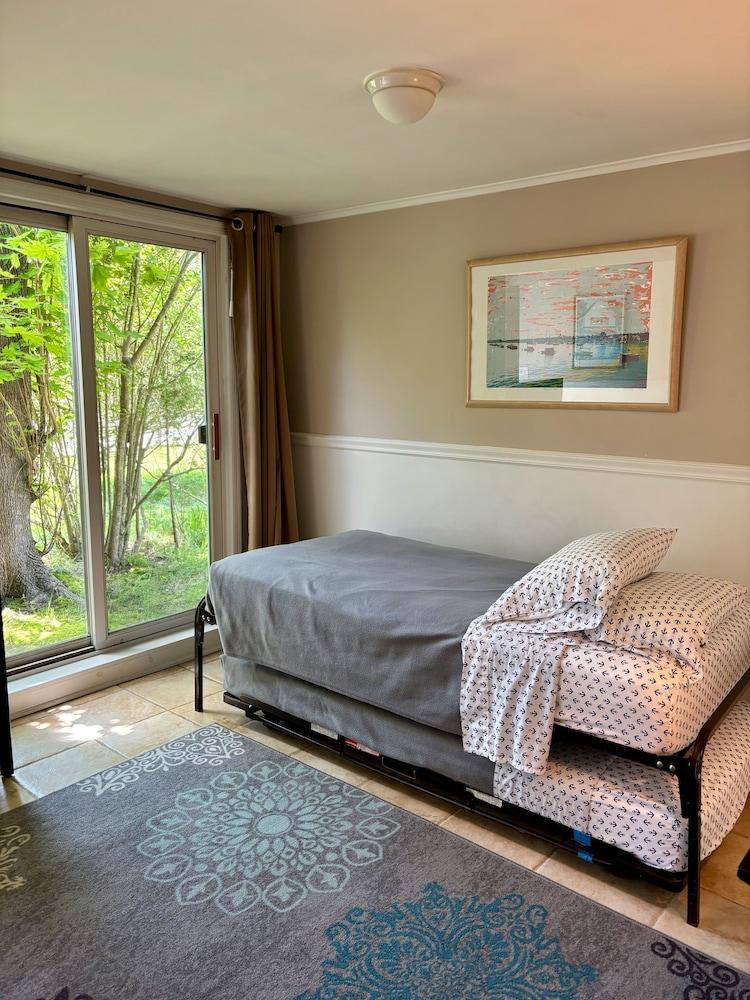 Westhampton Seabreeze Motel photo 30