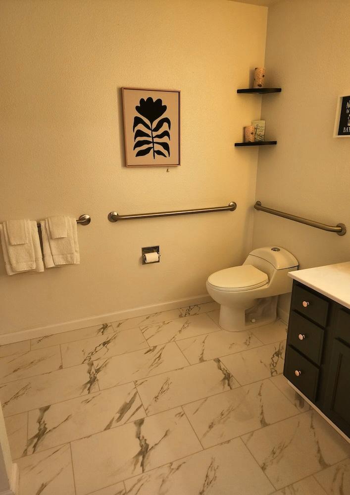 The Enchanted Suites & Residence photo 23