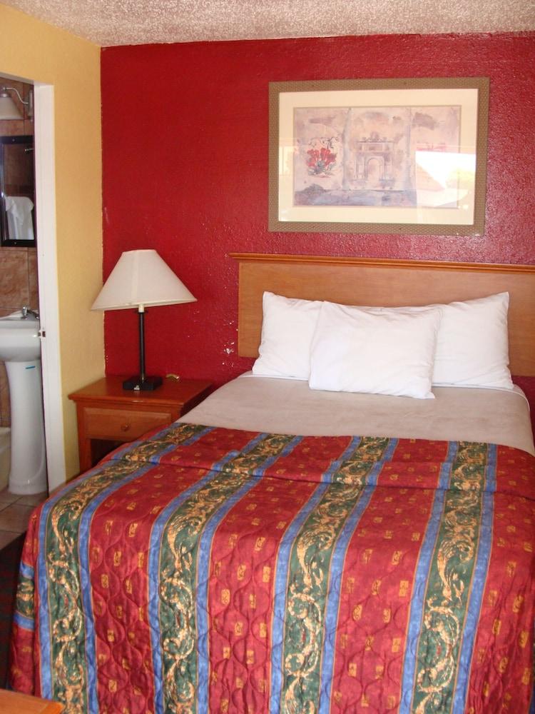 El Rancho Motel photo 12