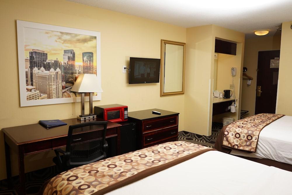 Halsted Inn and Suites Harvey - Chicago Southland photo 10