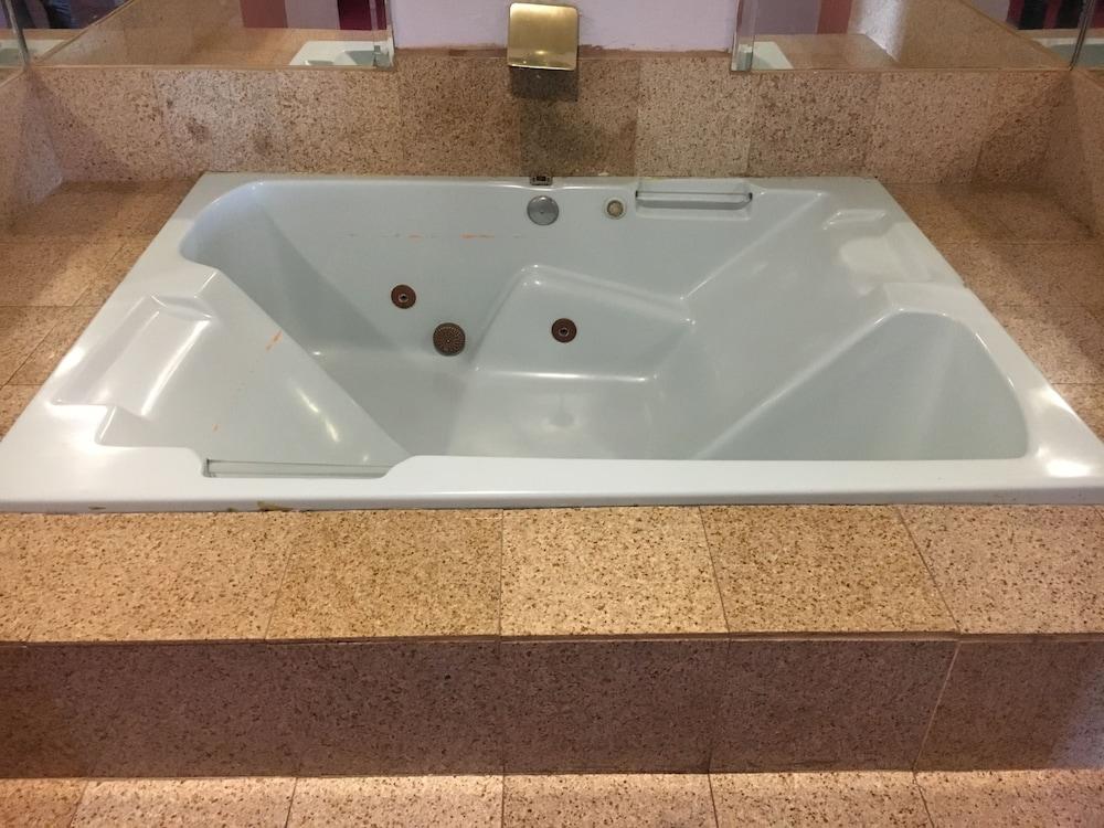 Budget Motel photo 31