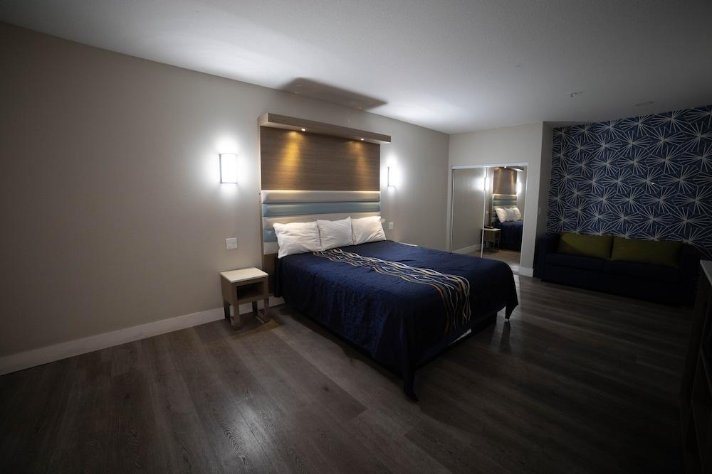 Mid City Inn and Suites photo 17