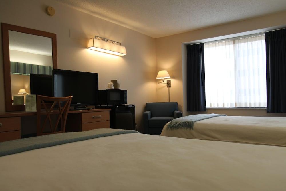 Brentwood Inn & Suites photo 7
