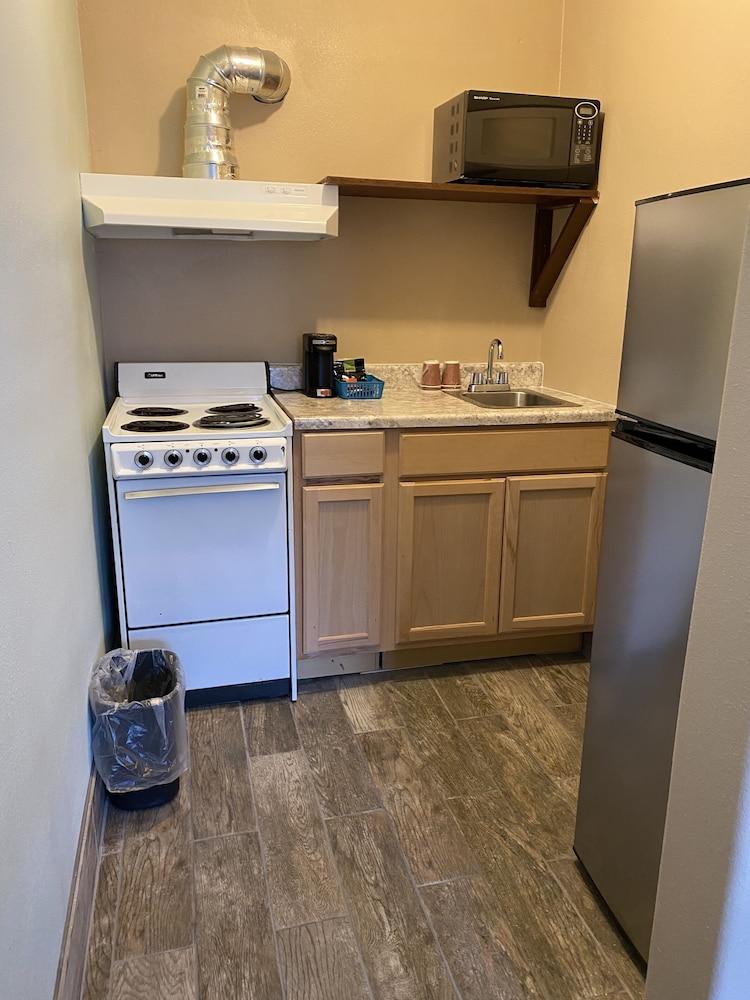 Valueinn Motel photo 17