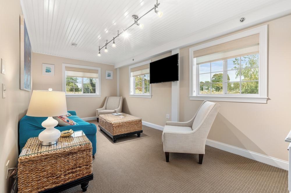 Guest House Suites photo 62