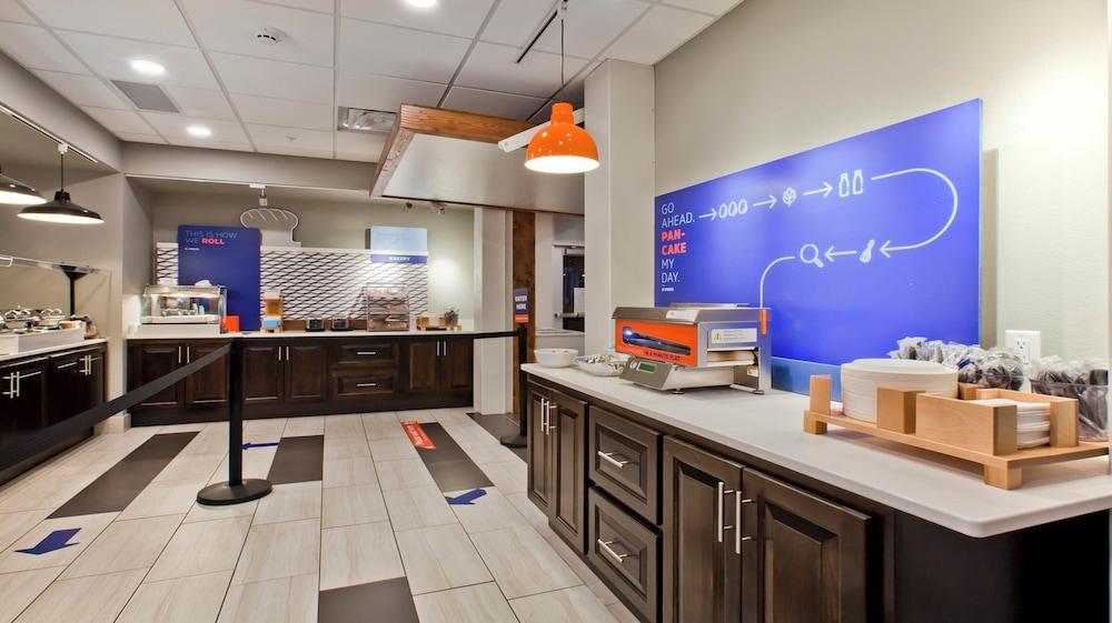 Holiday Inn Express & Suites Green River by IHG photo 35