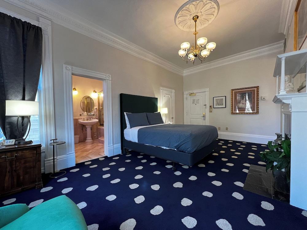 The Sterling Hotel photo 21