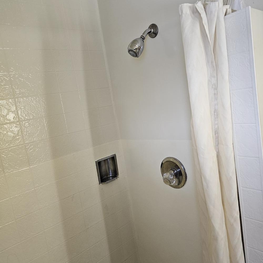 Home Motel Abbotsford photo 33