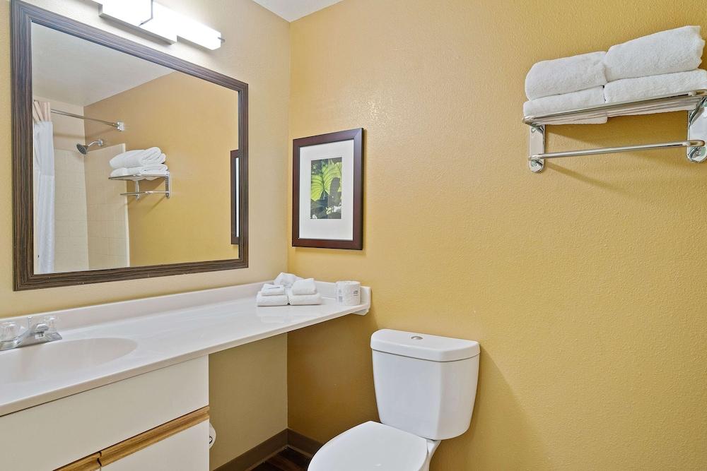 Extended Stay America Suites Washington DC Reston photo 22