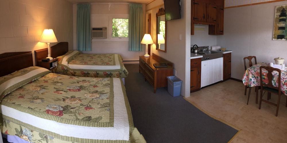 Doryman Motel photo 35