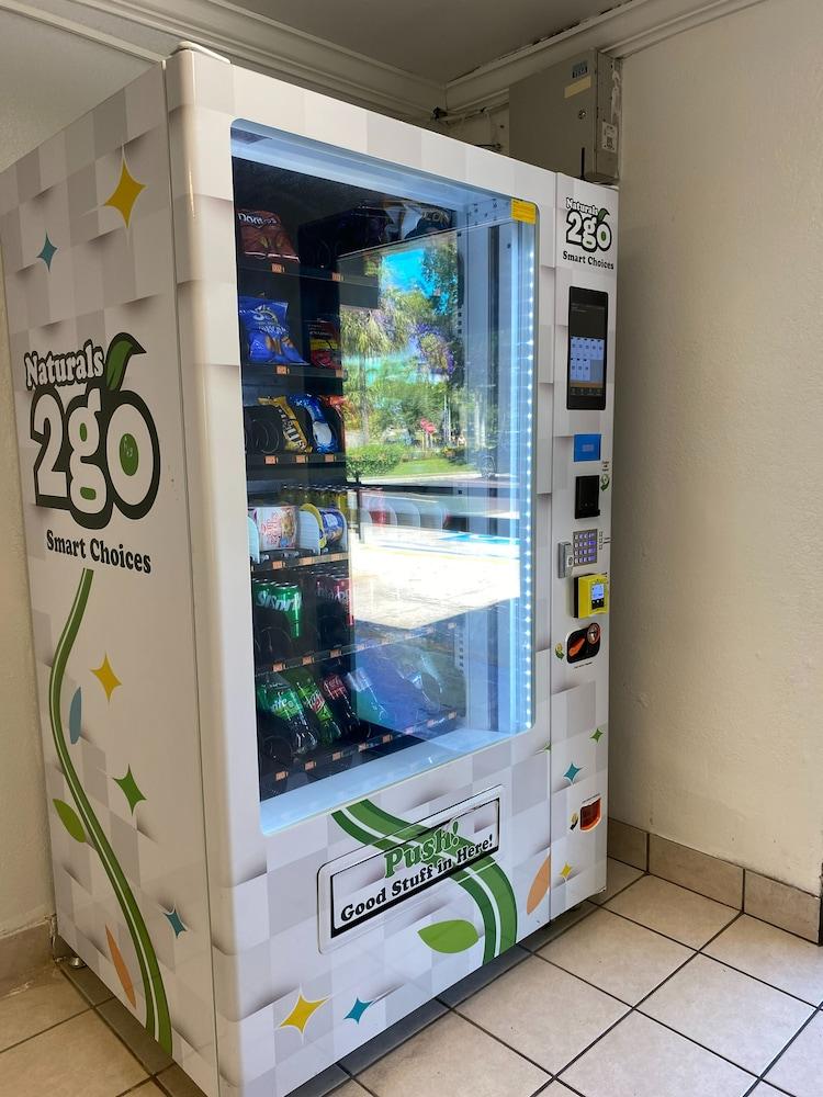 Motel 6 Lantana, FL photo 43