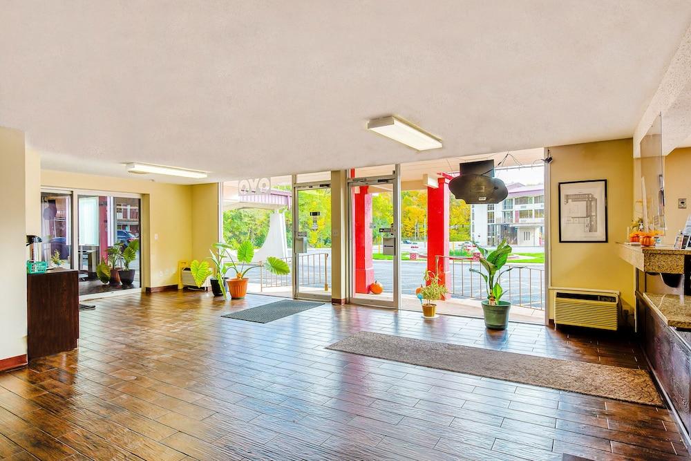 Americas Best Value Inn Moline photo 2