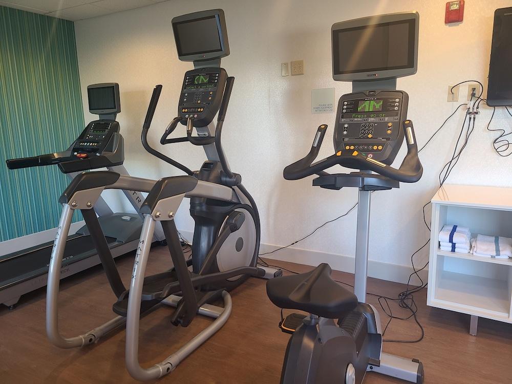 Holiday Inn Express Newton Falls by IHG photo 24
