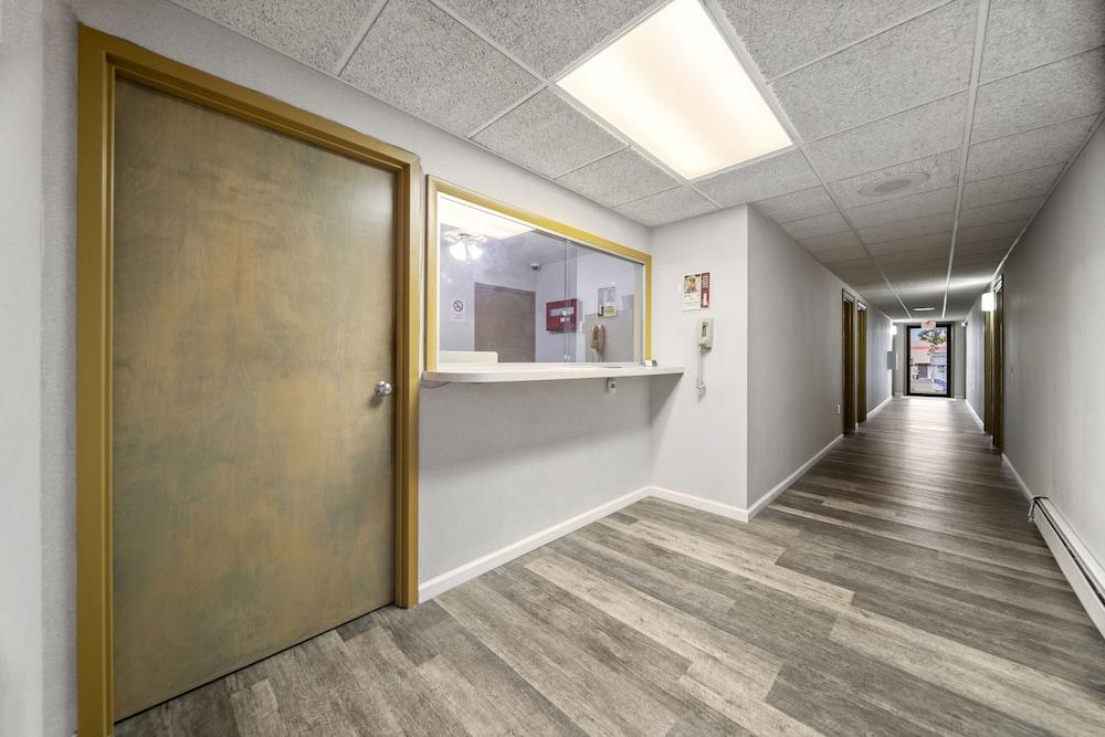 Executive Inn Cass City photo 14