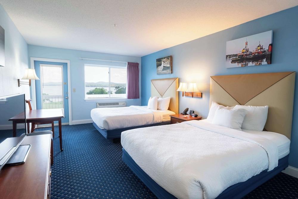 Fireside Inn & Suites - Belfast photo 65