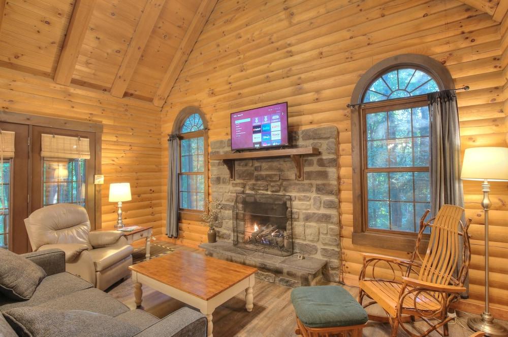 Cricket Hill Lodge & Cabins photo 81