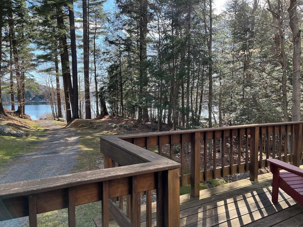 Paddler's Rest Lakeside Cabins and Hotel photo 62