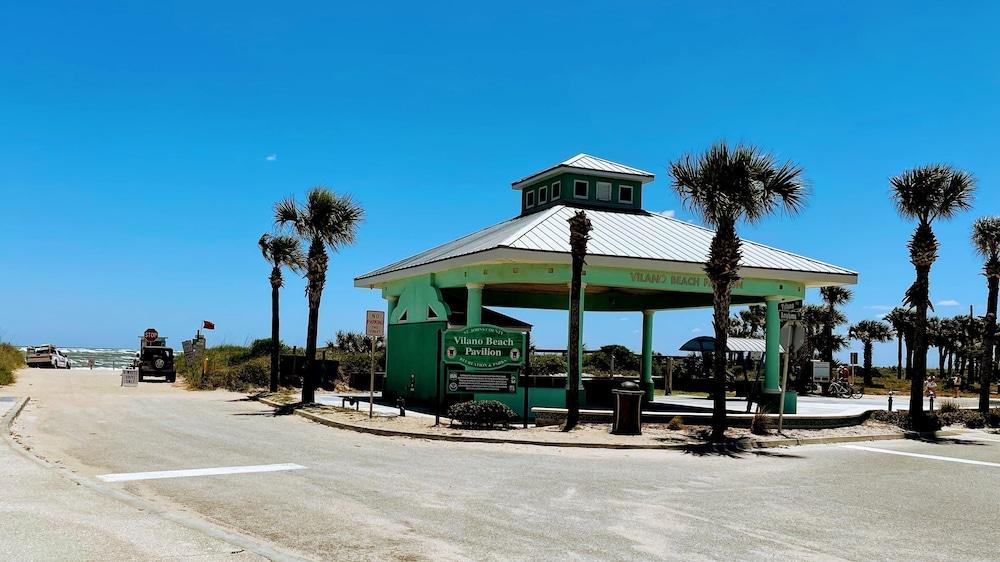 Magic Beach Motel photo 39