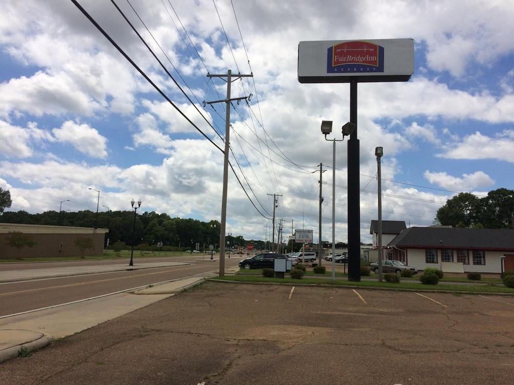 FairBridge Inn Express Natchez photo 22