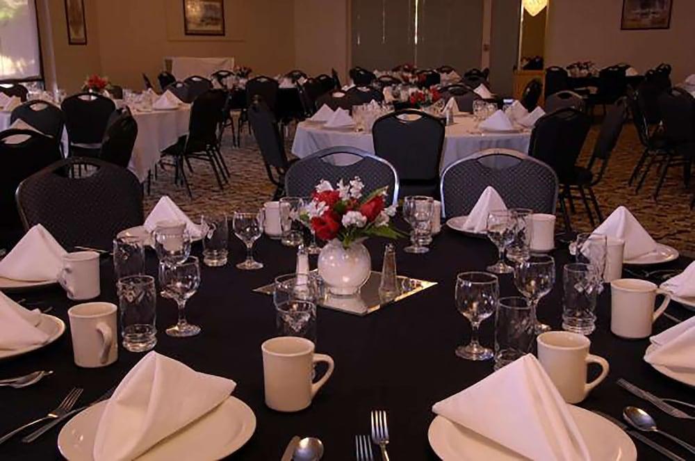 Shilo Inn Hotel & Suites - Yuma photo 20