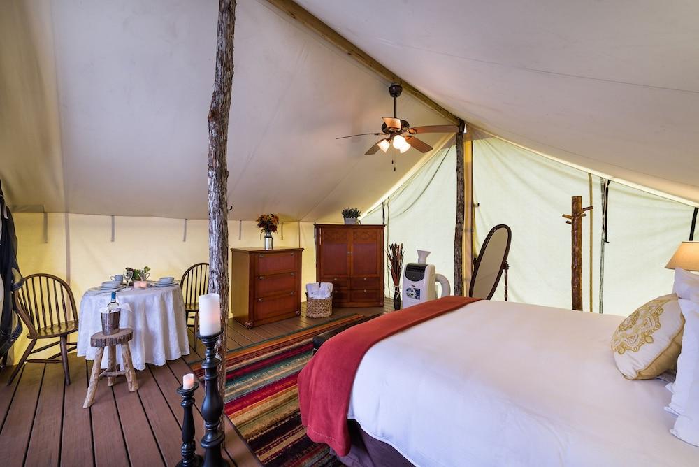 Westgate River Ranch Resort & Rodeo photo 9