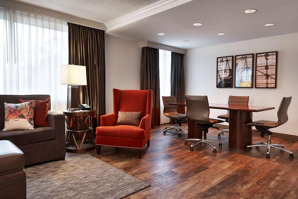 Embassy Suites by Hilton Washington DC Chevy Chase Pavilion photo 42