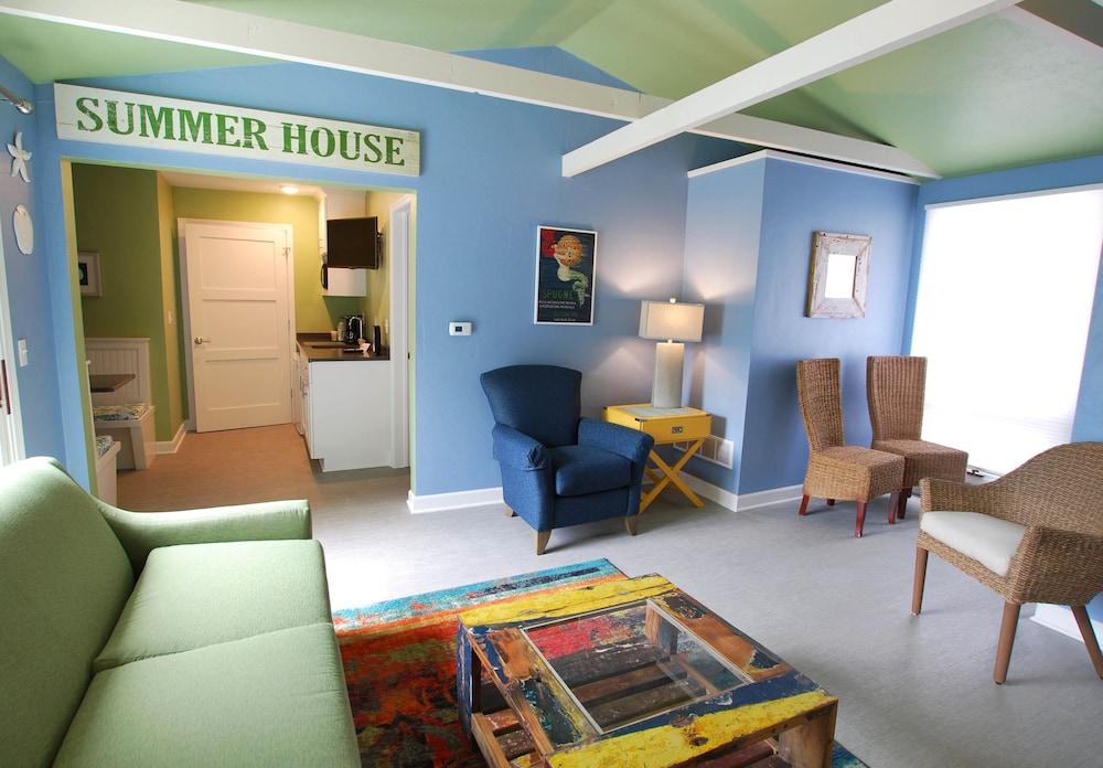 Homestead Suites photo 36