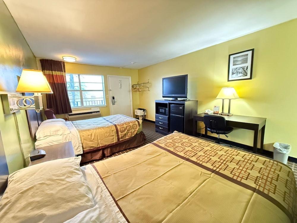 Relax Inn photo 9