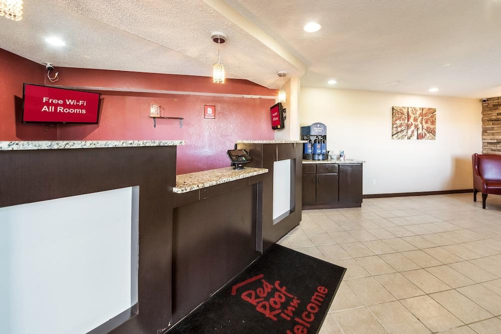 Red Roof Inn Anderson, IN photo 6