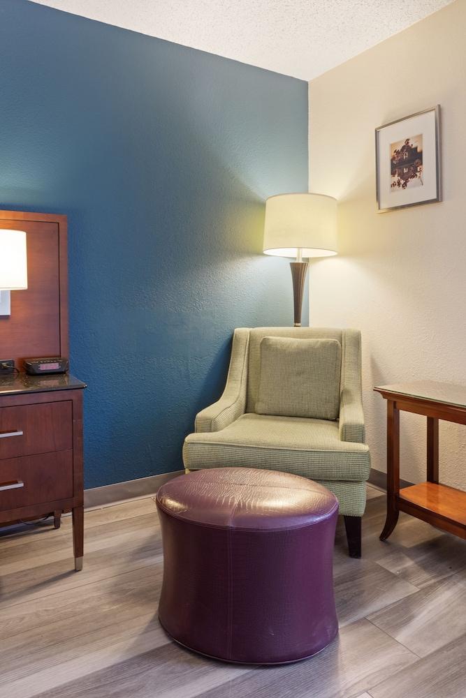 Quality Inn Sumter photo 31