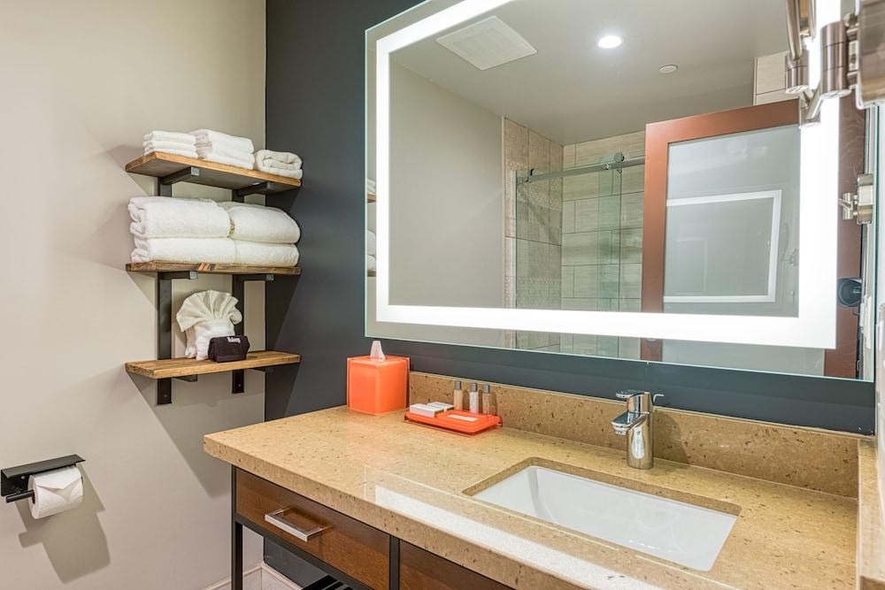 Hotel Lexen - Newhall photo 40
