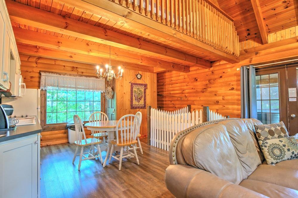 Cricket Hill Lodge & Cabins photo 70