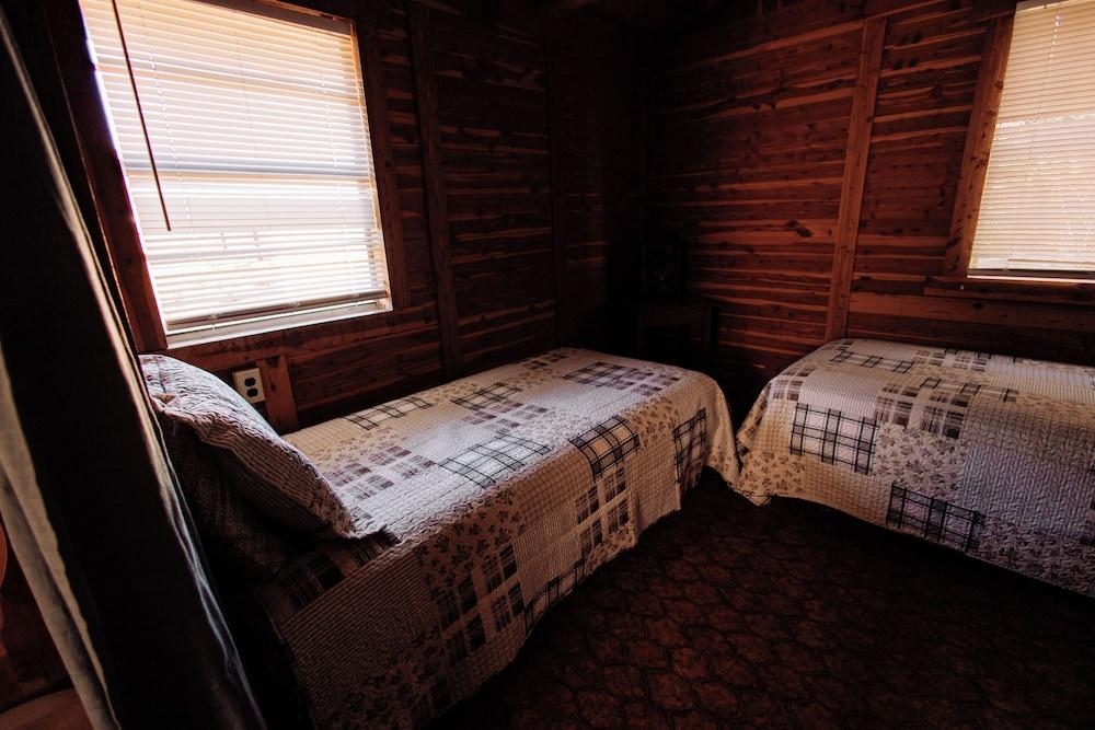 Thunderbird Resort & Event Center photo 47