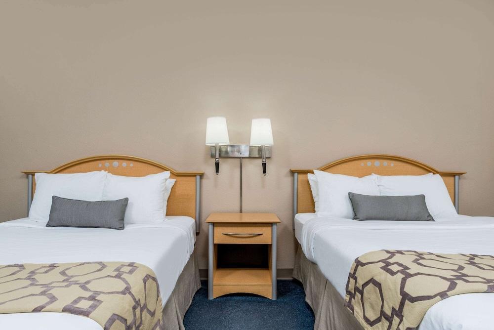 Baymont by Wyndham Noblesville photo 18