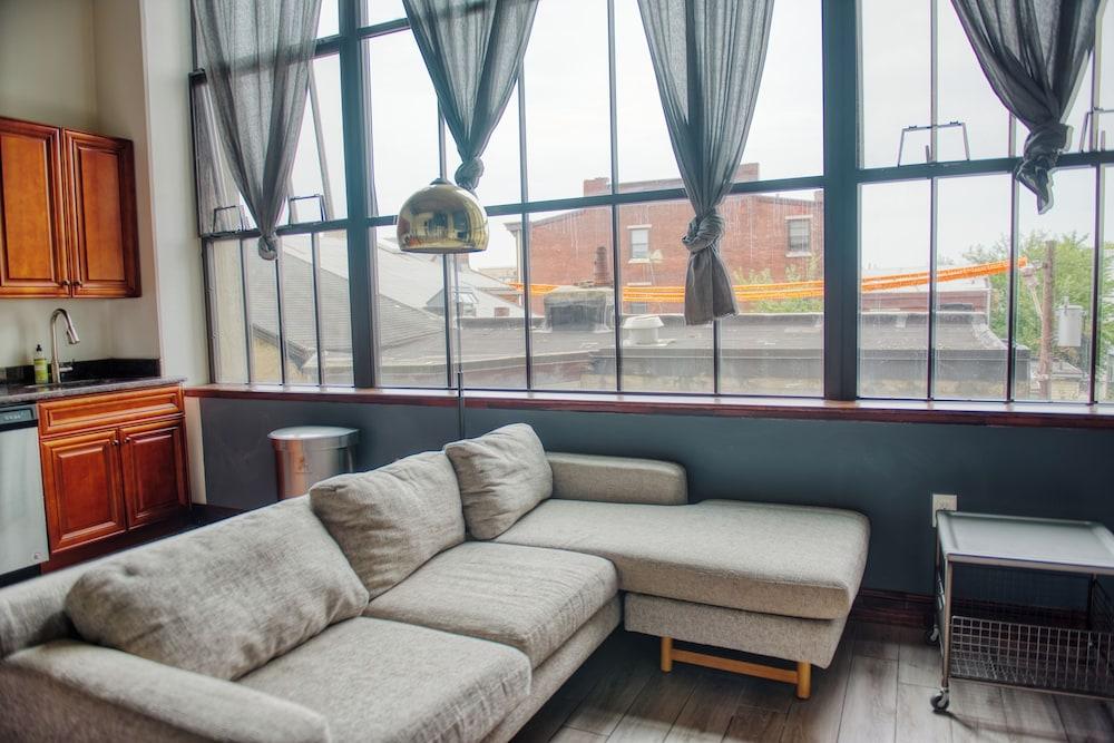 Sosuite at Independence Lofts - Callowhill photo 16